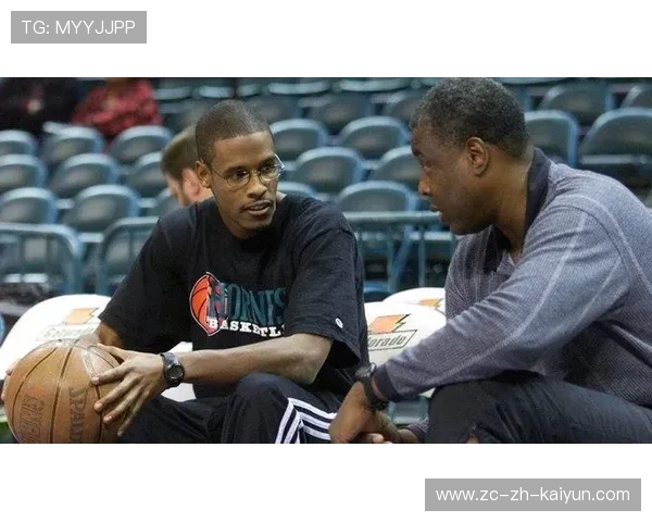 火箭老将参与学校支教活动，讲述NBA成长经历，火箭队助教